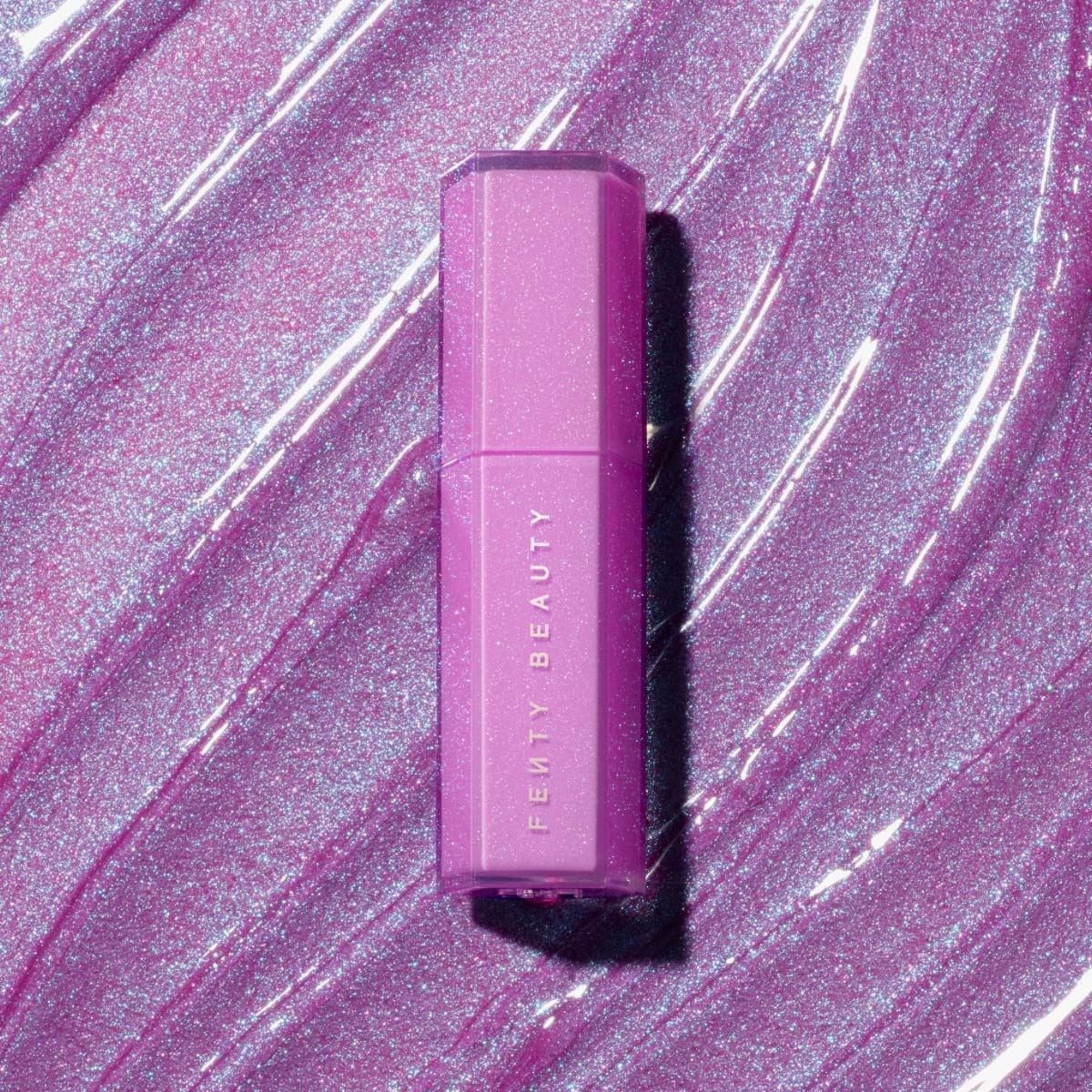 GLOSS BOMB STIX SHIMMER (LABIAL CON ACABADO BRILLOSO)
